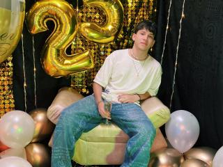 JonathanMoreau - Live porn &amp; sex cam - 23791557