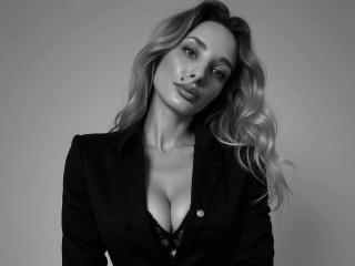 MarilynPretty - Live sex cam - 23796333