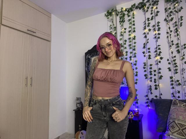 SarahRousen - Live sex cam - 23798757