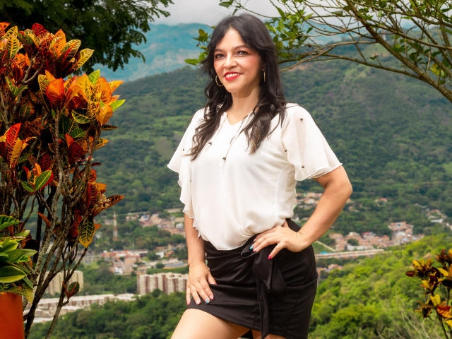 CarollMiiss - Live sex cam - 23798769