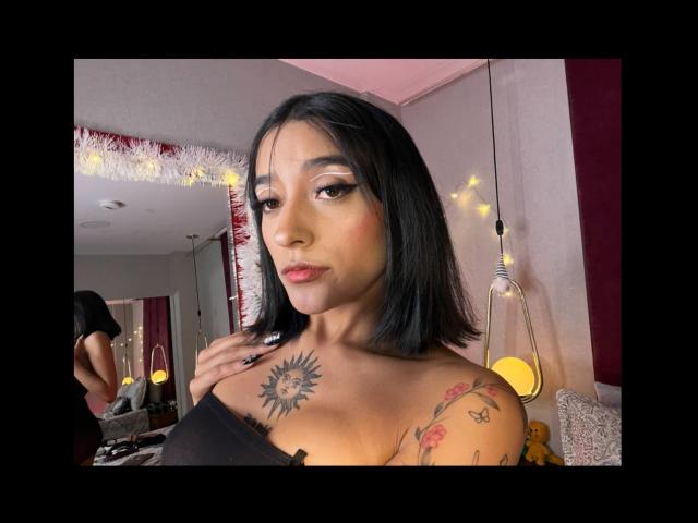SalomeMille - Live porn &amp; sex cam - 23799641