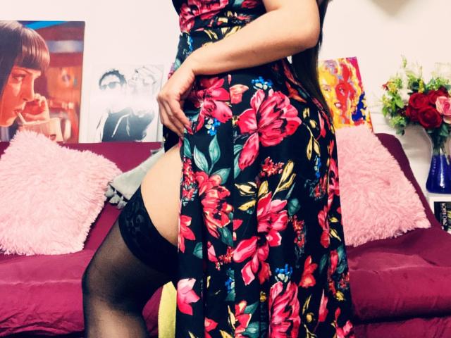 VikkyRose - Live sex cam - 23802929