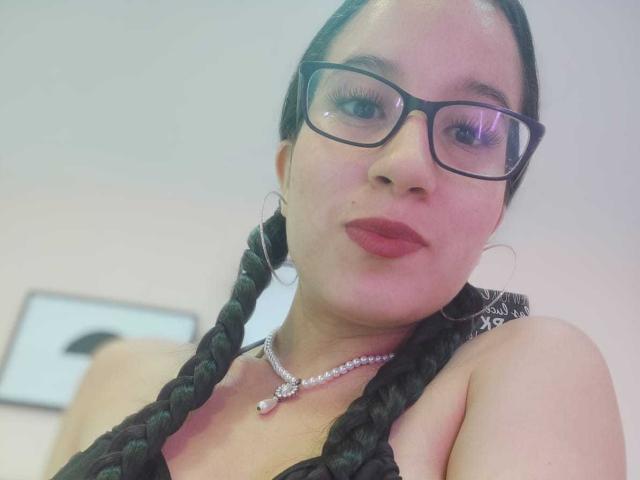 CamillePetit - Sexe cam en vivo - 23803497