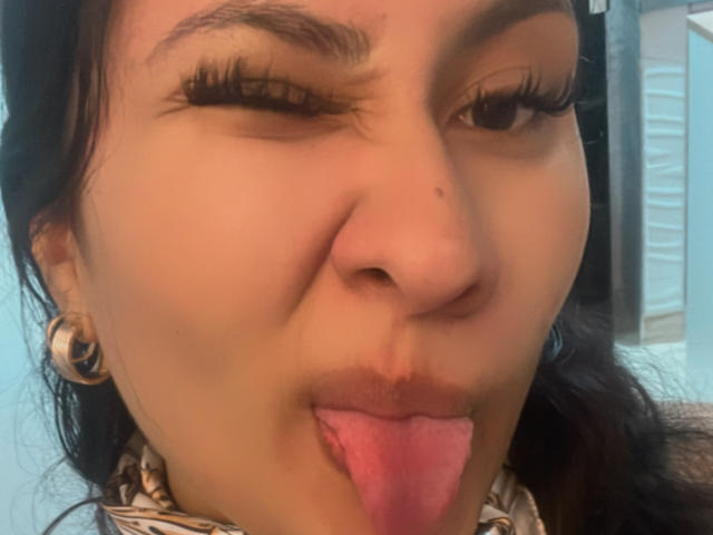 ShiaraRussi - Live porn &amp; sex cam - 23808981