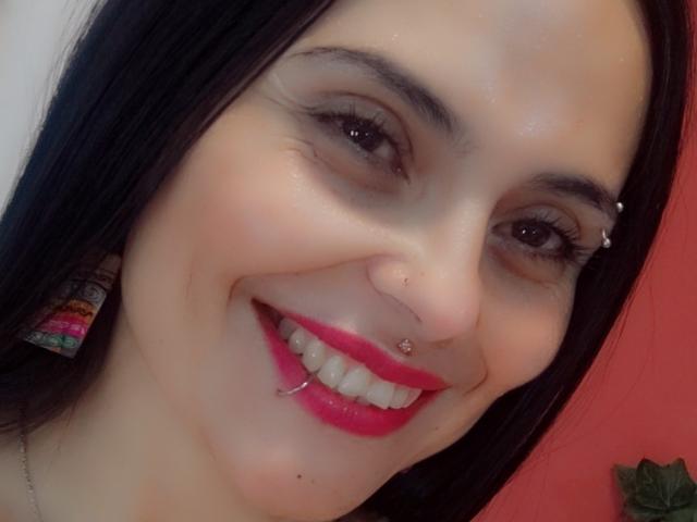 CharlotteCrofort - Live Sex Cam - 23812377