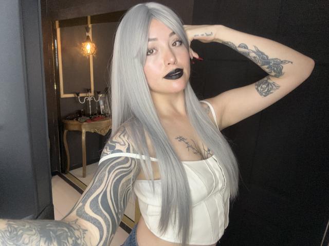 SamanthaMjs - Live Sex Cam - 23813769