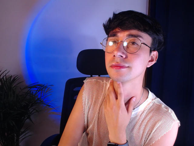 OliverHot69 - Sexe cam en vivo - 23814673