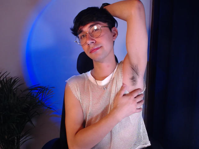 OliverHot69 - Live sexe cam - 23814685