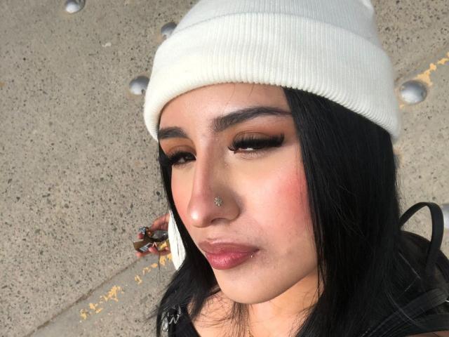 NickiClark - Live porn &amp; sex cam - 23817769
