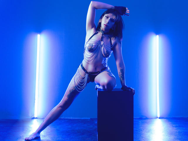 TerriClement - Live porn &amp; sex cam - 23818393