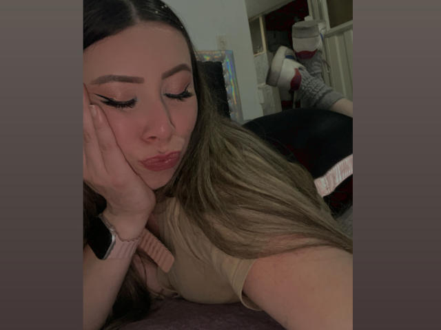 JennyLawry - Live sex cam - 23818909
