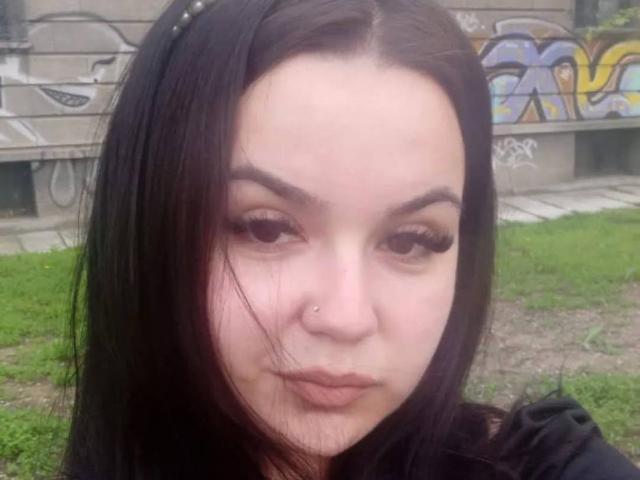YasmiGirlyX - Sexe cam en vivo - 23823077