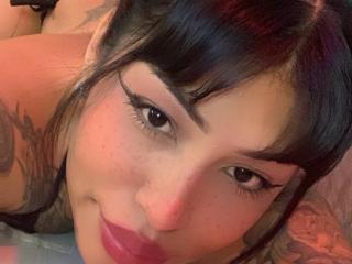 JuliaRoseKs - Live sex cam - 23823777
