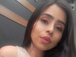 PaulinnaRodriguez - Live Sex Cam - 23824441