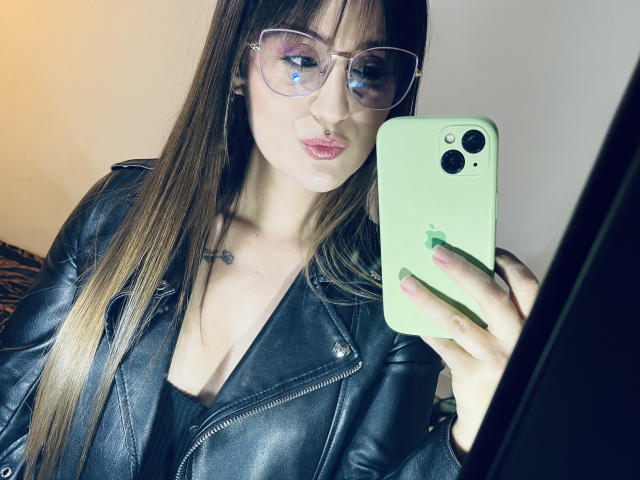 NinaBryons - Sexe cam en vivo - 23833001