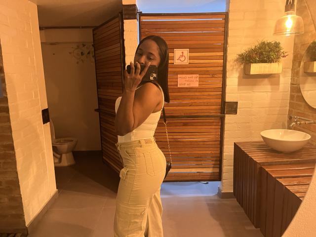 MelanyScoth - Sexe cam en vivo - 23835881