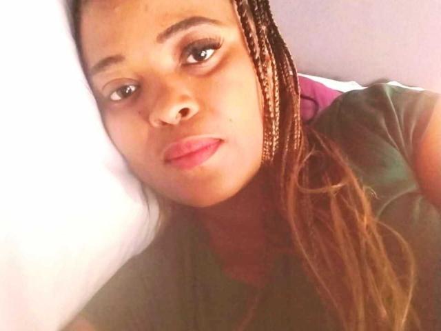 Ellerie - Live sex cam - 23839085