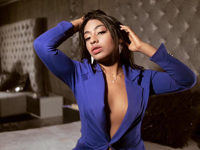 ReeganLorenz - Live Sex Cam - 23842277