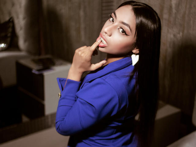 ReeganLorenz - Live sex cam - 23842281