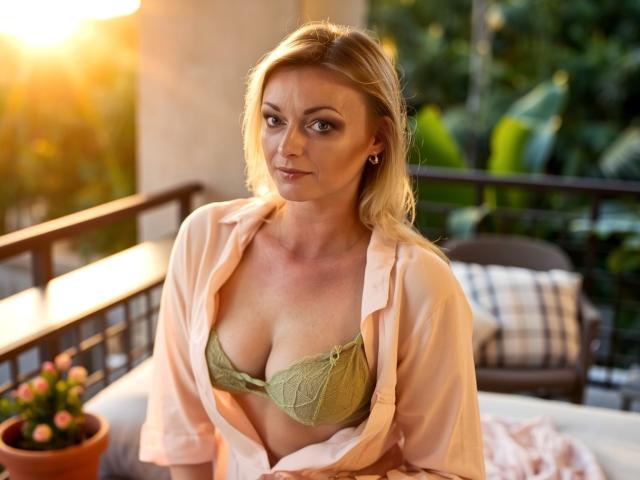 XLovelyVanessa - Live porn &amp; sex cam - 23845081