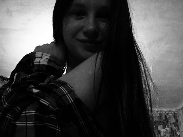 PriscillaFlower - Live sex cam - 23845509