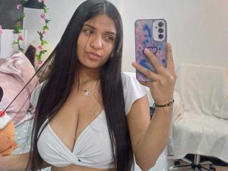 LailaBarker - Live porn & sex cam - 23845733