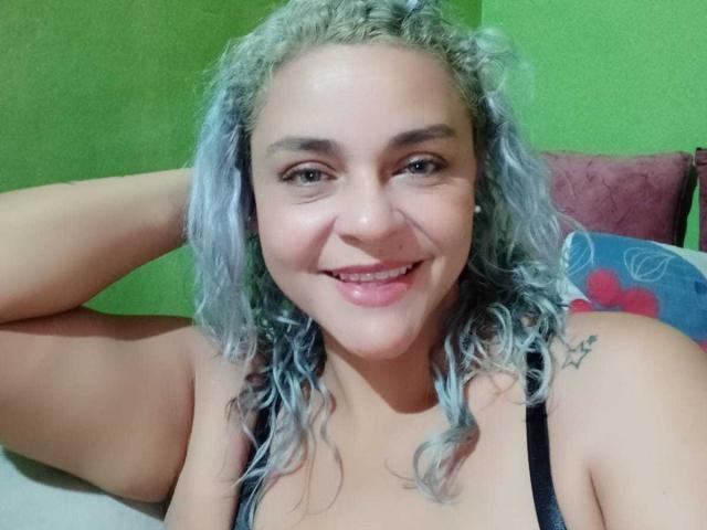 MarieRouxe - Live Sex Cam - 23846909