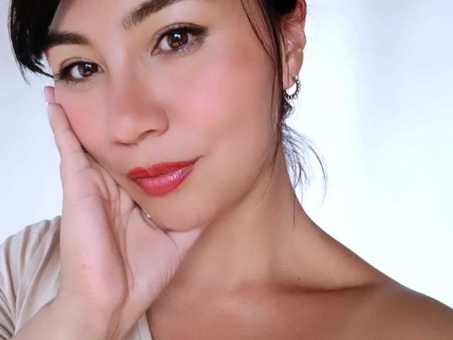 CharlotteBliss - Live Sex Cam - 23849361