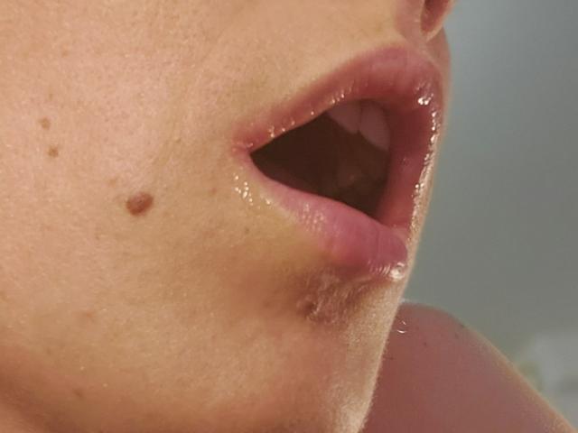 OrianaLaFrancaise - Live sex cam - 23849909