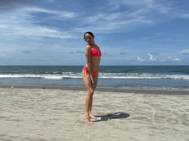 SaarahJones - Live sexe cam - 23850121