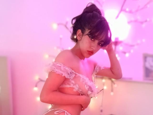 GretaVittale - Live sex cam - 23851449