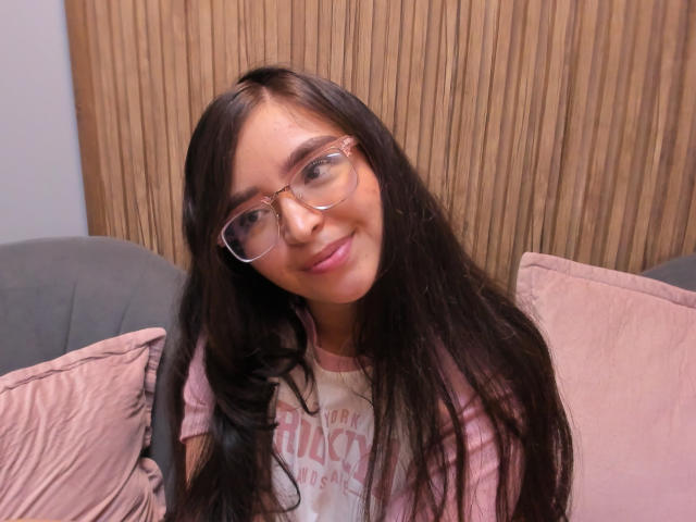 EvaMcAllister - Live sex cam - 23856393