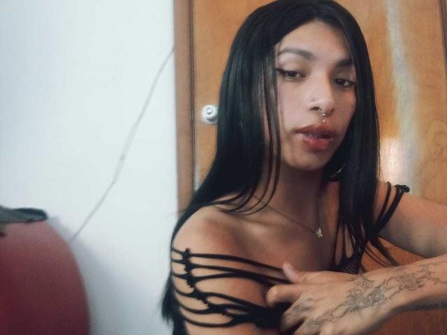 KatieBeckers - Live sex cam - 23860957