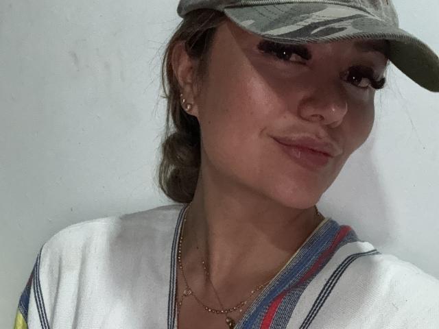 MissAry - сексуальная веб-камера в реальном времени - 23860981