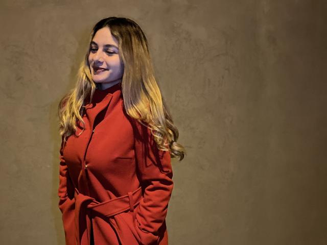 AtheneaRossi - Live sex cam - 23864453