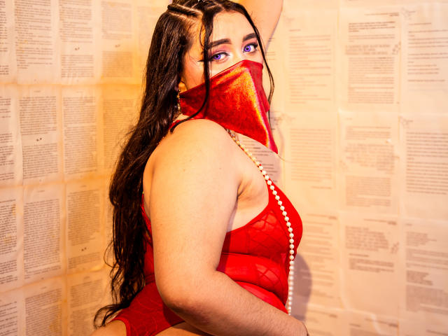 AishaGhulam - Live sex cam - 23865617