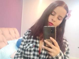 JuliaWaine - Live sex cam - 23868925