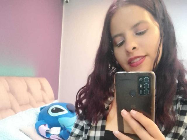 JuliaWaine - Live sexe cam - 23869029