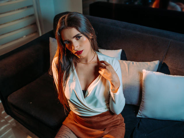 LennaEverly - Live sex cam - 23869477