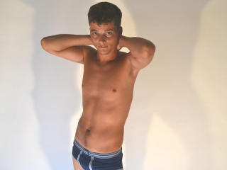 AndyForYou - Sexe cam en vivo - 2387009