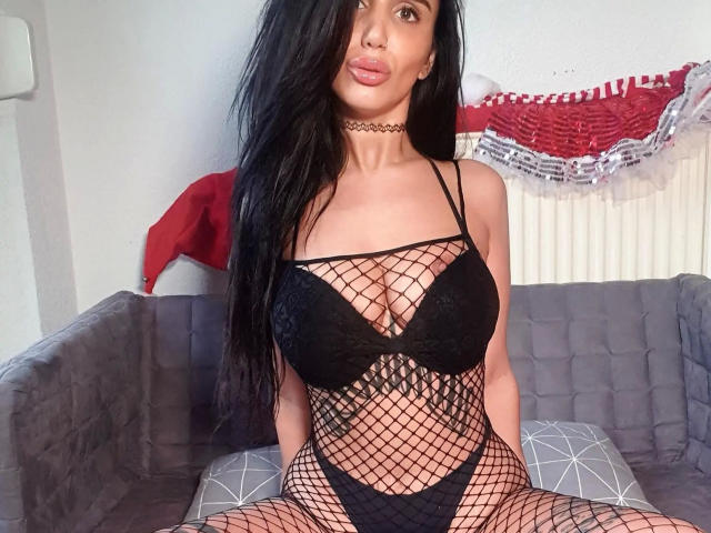 TyraRide-hot - Live sexe cam - 23870525