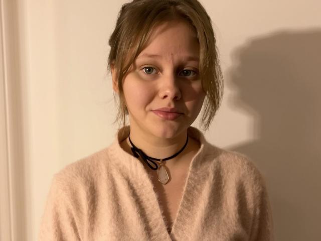 JuliePLAY - Live Sex Cam - 23871809