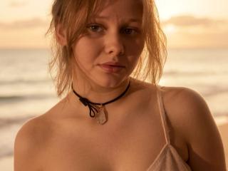 JuliePLAY - Live Sex Cam - 23871821