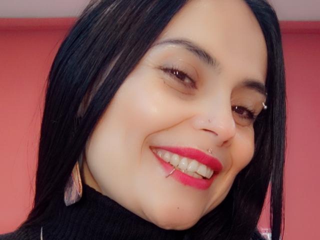 CharlotteCrofort - Live sex cam - 23872553