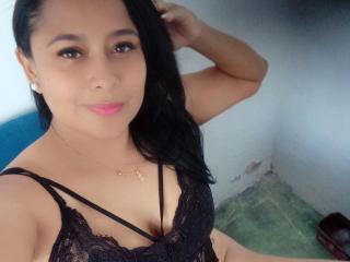 HeisseEvelin-hot - Live Sex Cam - 23873209