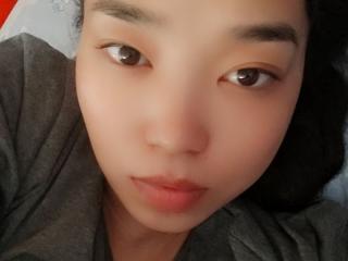 EmelyJoml - Live Sex Cam - 23873693