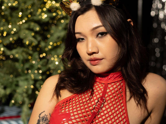 ShadowStrike - Live sex cam - 23874821