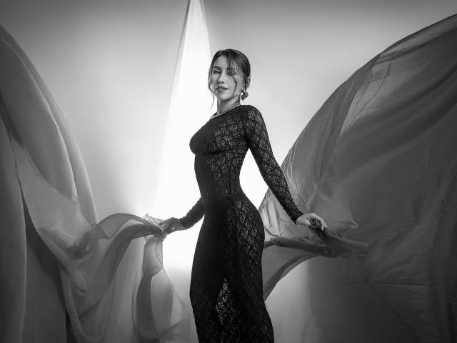 AlanaBazan - Live Sex Cam - 23875421