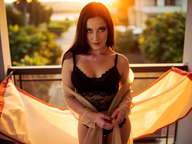 AmandaChilli - Live sex cam - 23875517