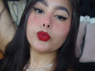 BrianaRogers - Live Sex Cam - 23878477